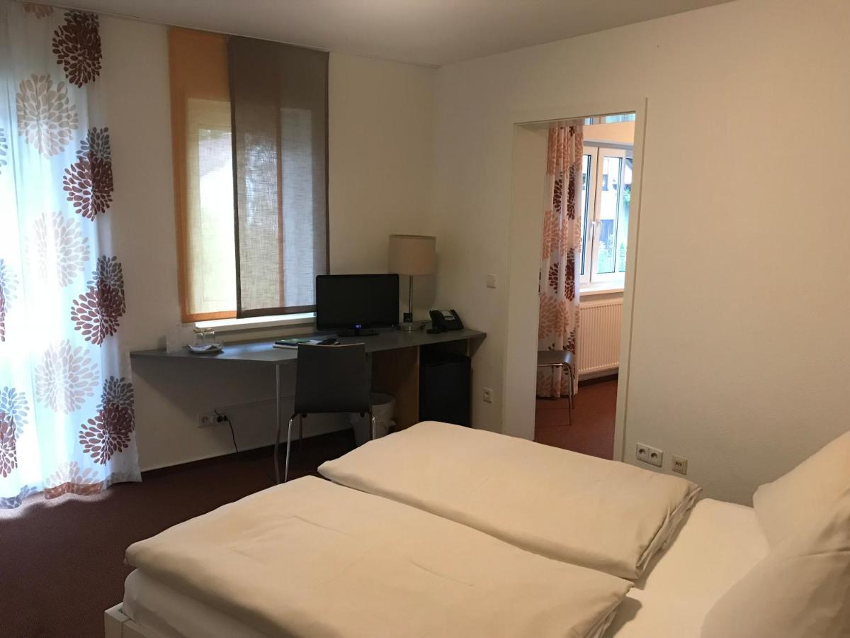 Hotel Astra ラシュタット エクステリア 写真