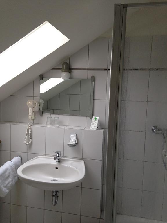 Hotel Astra ラシュタット 部屋 写真
