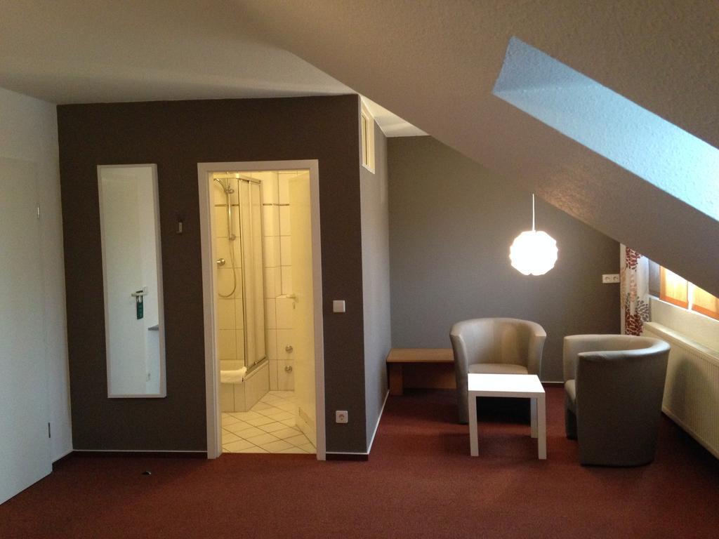 Hotel Astra ラシュタット 部屋 写真