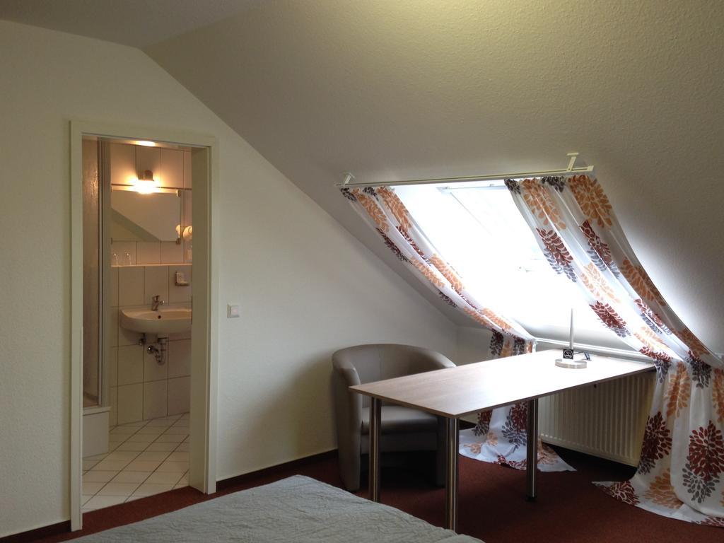 Hotel Astra ラシュタット 部屋 写真
