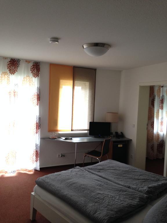 Hotel Astra ラシュタット 部屋 写真